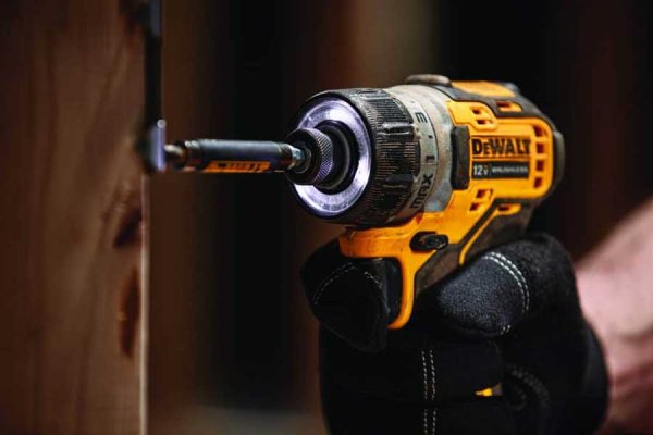 Как отремонтировать аккумулятор у шуруповерта